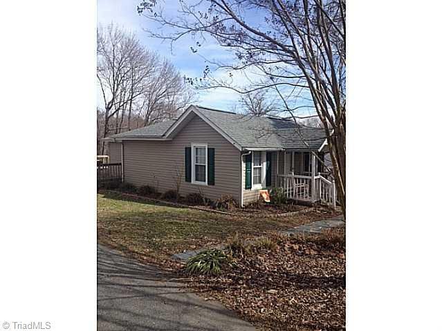 212 Northview Dr, Asheboro, NC 27203 - photo 1