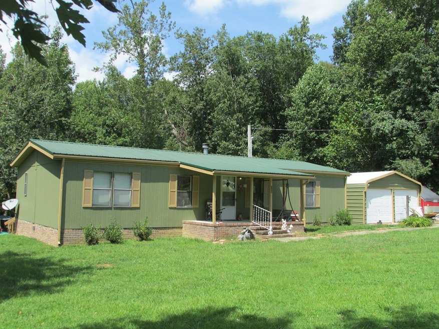 160 Thorne Ln, Cookeville, TN 38506 - photo 1