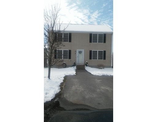 4 Solas Cir, Wareham, MA 02571 - photo 1