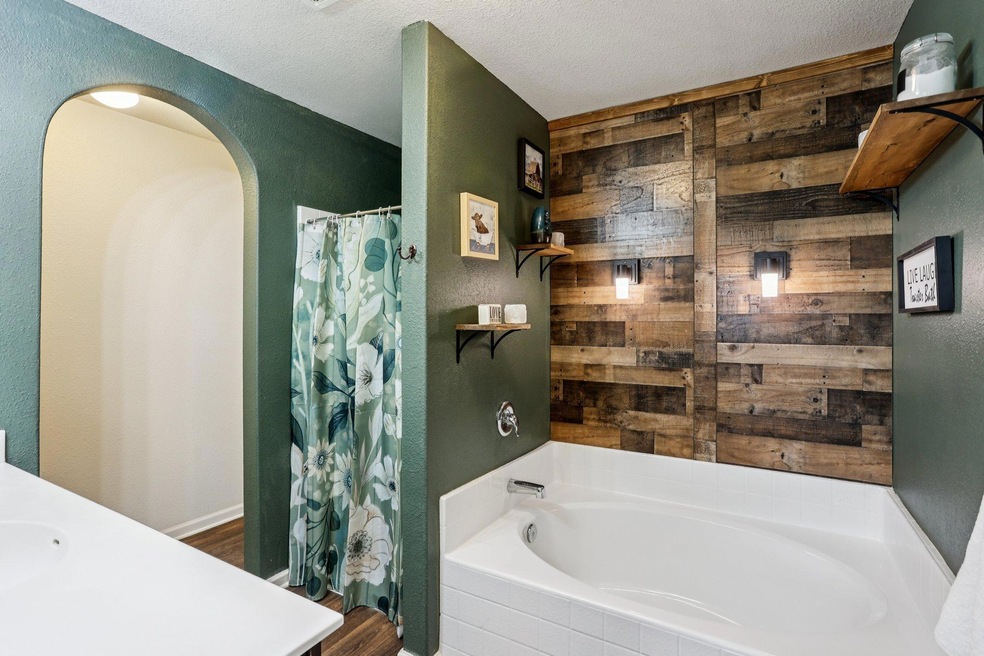 Sold $337,630 • Co-Listing Agent