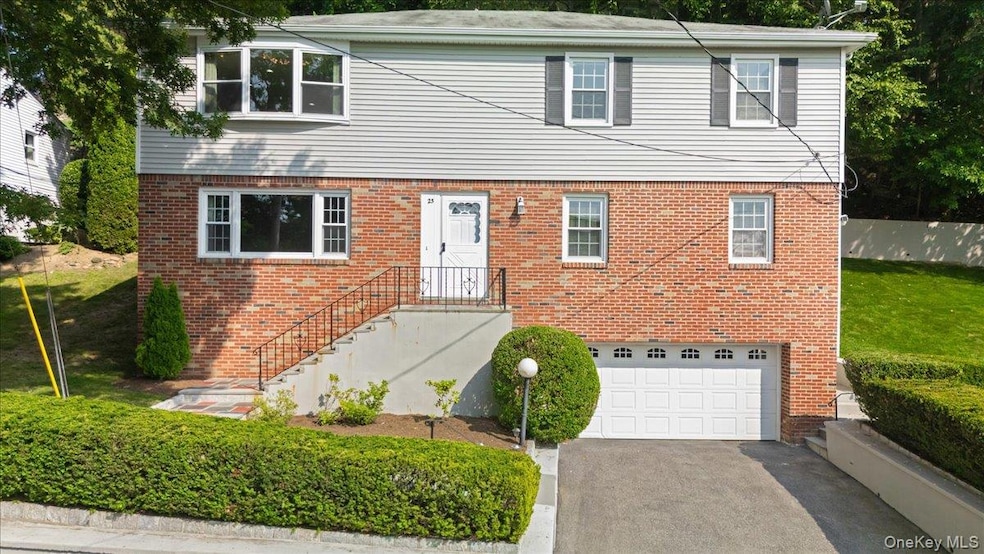 Pending $869,000 • Co-Listing Agent