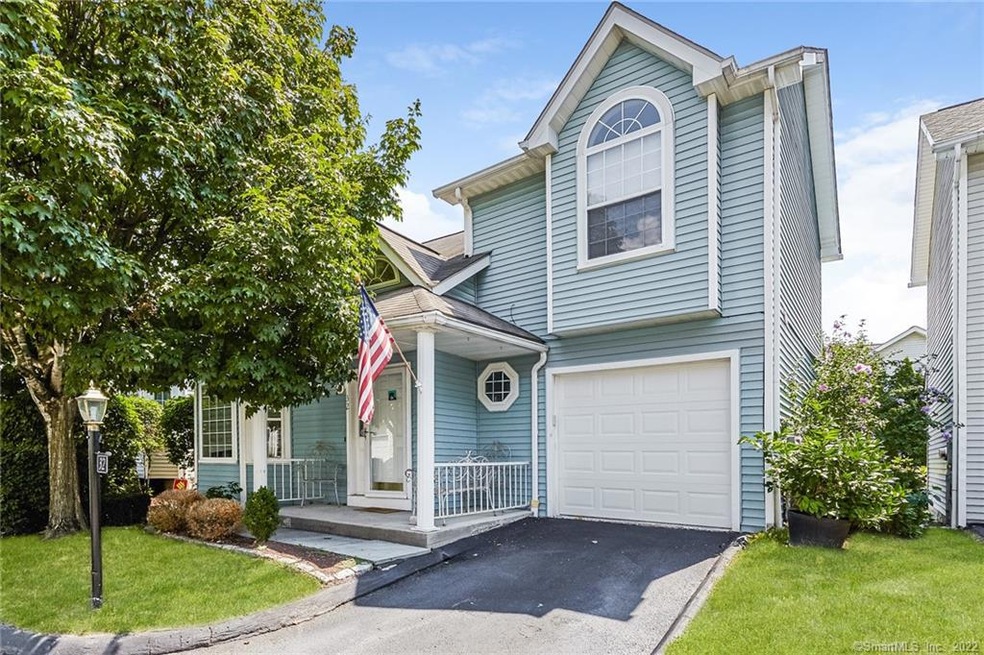 596 Glenbrook Rd unit 32, Stamford, CT 06906 - photo 1