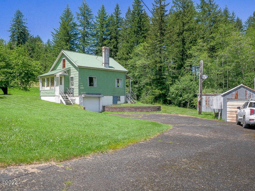 2035 Criteser Loop, Toledo, OR 97391