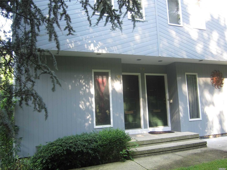 19 Dunes Ln unit B, Port Washington, NY 11050 - photo 1