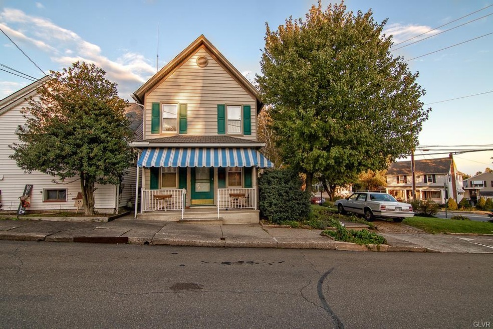 206 S Schanck Ave, Pen Argyl, PA 18072 - photo 1