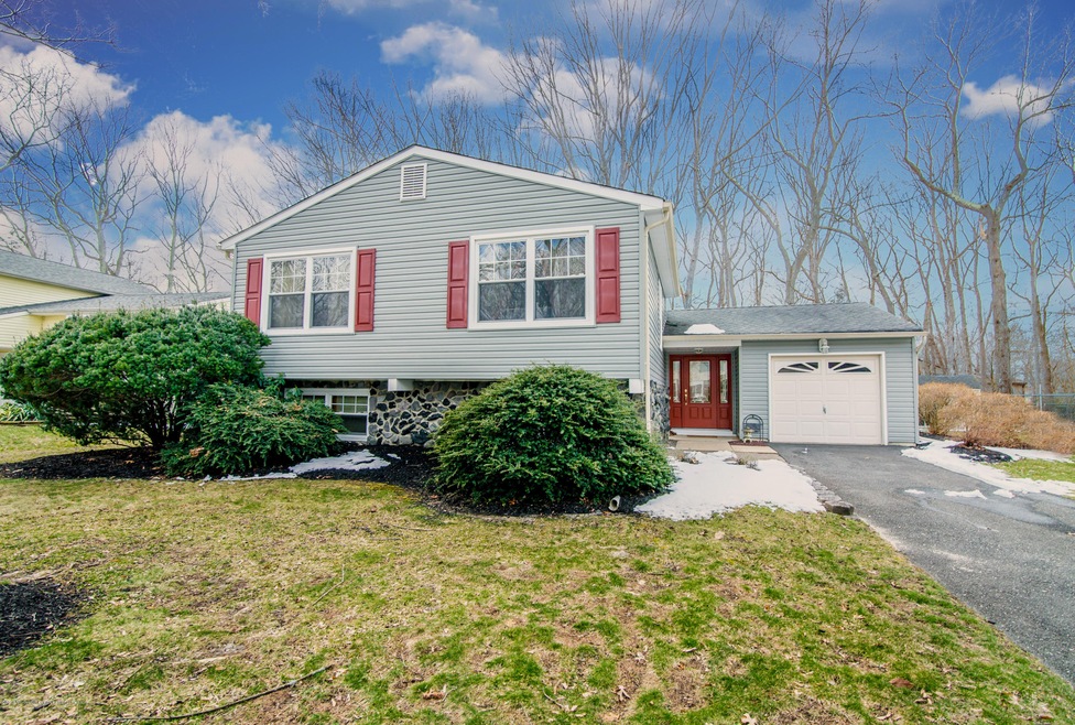224 Deer Hollow Drive Howell-2