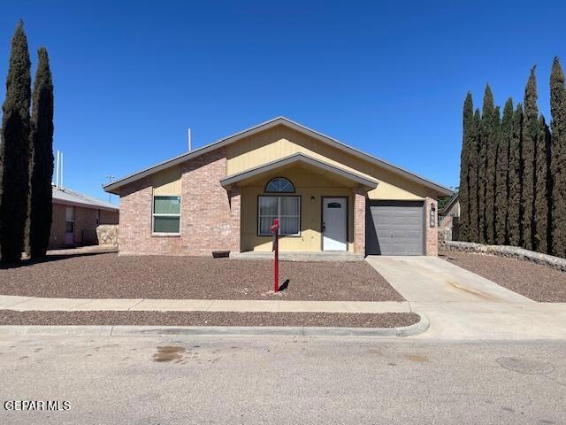 656 Orchid Dr, Horizon City, TX 79928 - photo 1