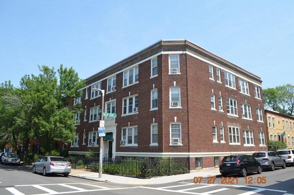 80 Florida St unit 2, Dorchester Center, MA 02124 - photo 1