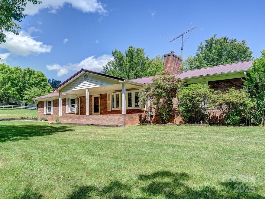 Under Contract $400,000