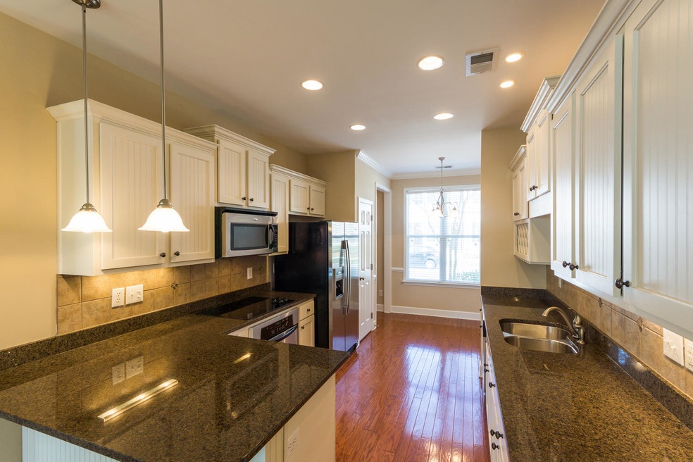 2417 Kings Gate Ln Mount-large-006-DSC04