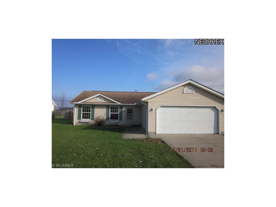 17376 Fairway Dr, Lagrange, OH 44050 - photo 1