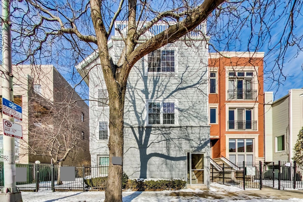 1640 W Diversey Pkwy unit 2, Chicago, IL 60614 - photo 1