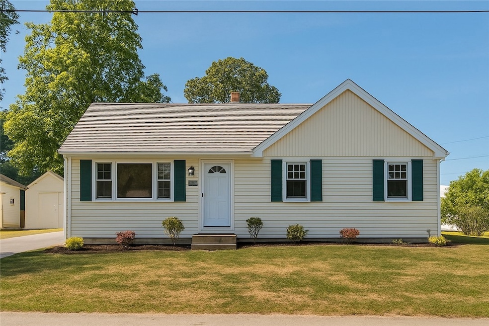 53 Uphill Ave, Warwick, RI 02886 - photo 1