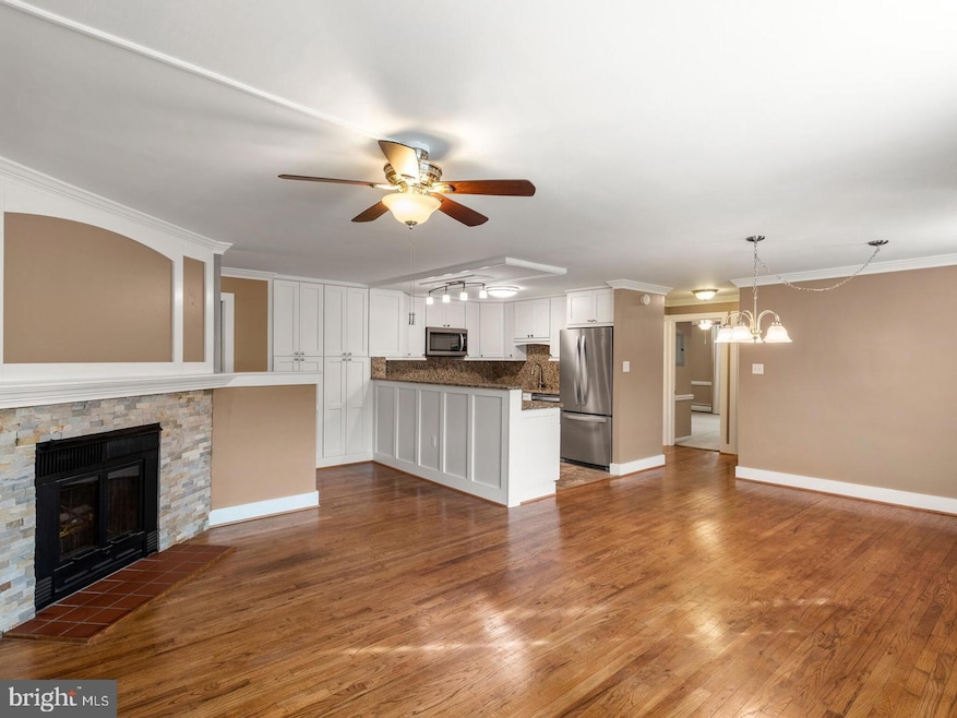 Kingsbury Condominiums unit A307, Malvern, PA 19355 - photo 1