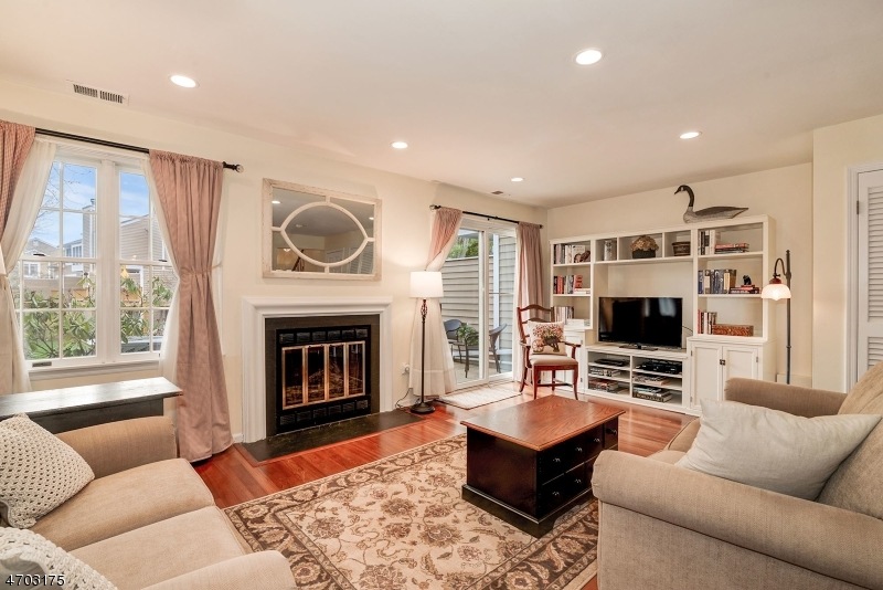 34 Eton Ct, Bedminster, NJ 07921 - photo 1