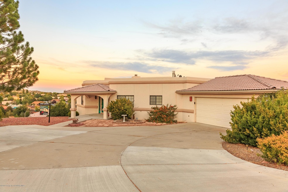 OUTSIDE-430-Cerrillos-Dr-1