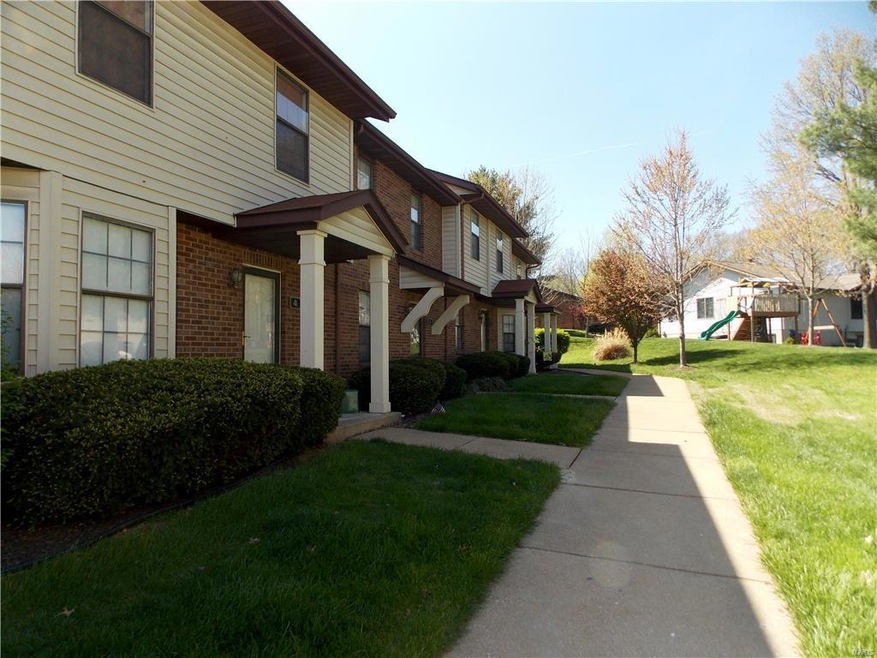 Entrance of Eagle Crest Court #3