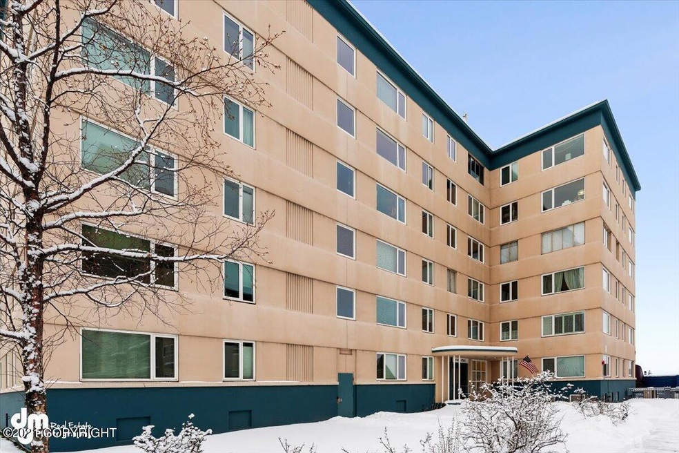 01-Exterior Front_KI_038