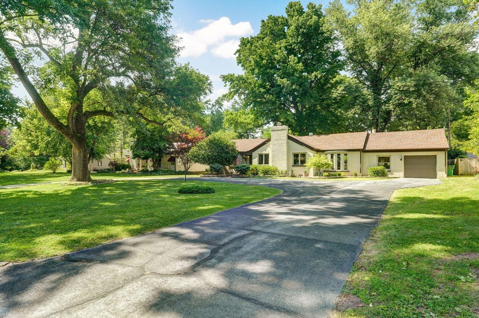 1307 E Catalpa St-1