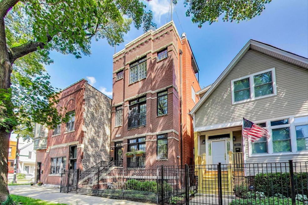 3555 N Marshfield Ave unit 1, Chicago, IL 60657 - photo 1