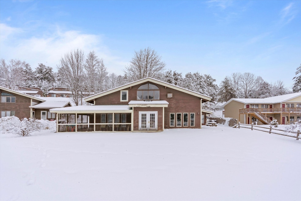 584 Francestown Rd unit 4, Bennington, NH 03442 - photo 1