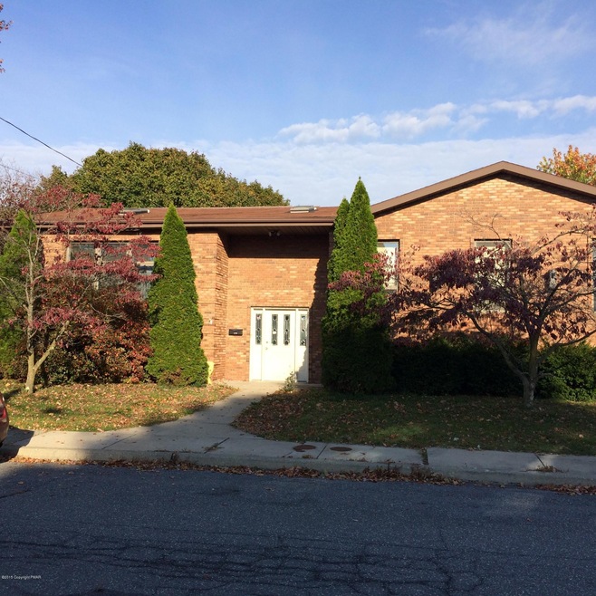 170 Fairview Ave, Wind Gap, PA 18091 - photo 1