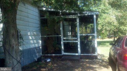 9011 Thornton Rolling Rd, Fredericksburg, VA 22408 - photo 1