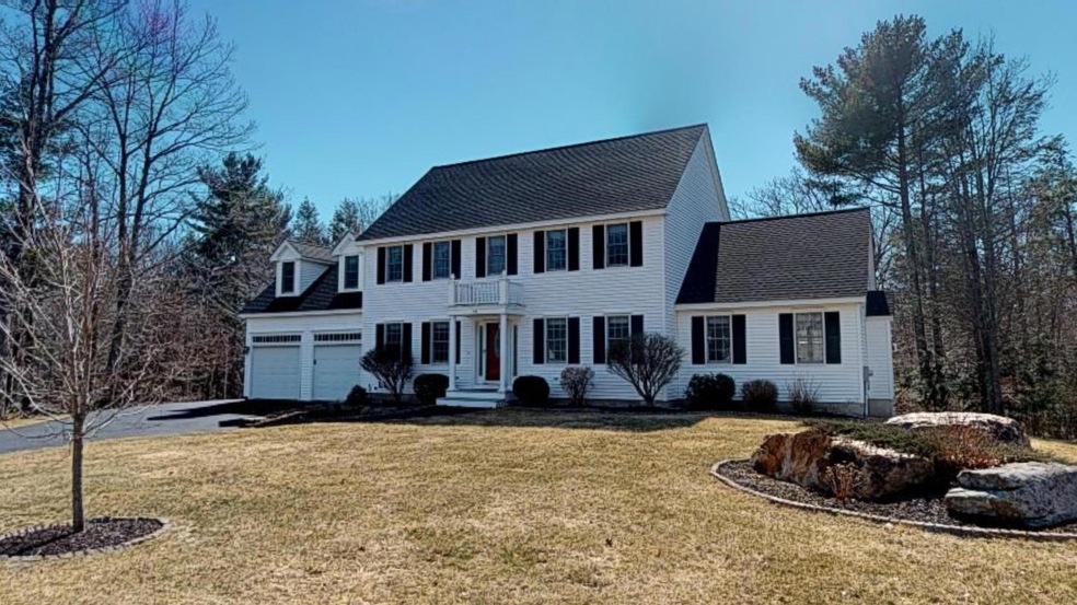 01-Sparrow-Lane-York-ME-03909-04122019_1