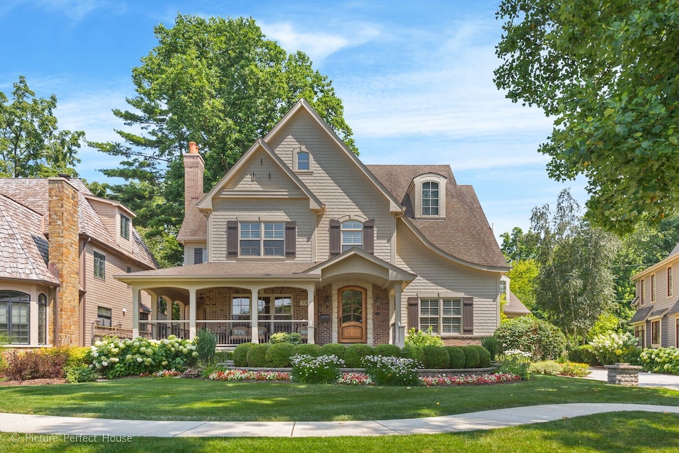 706 S Wright St, Naperville, IL 60540 - photo 1