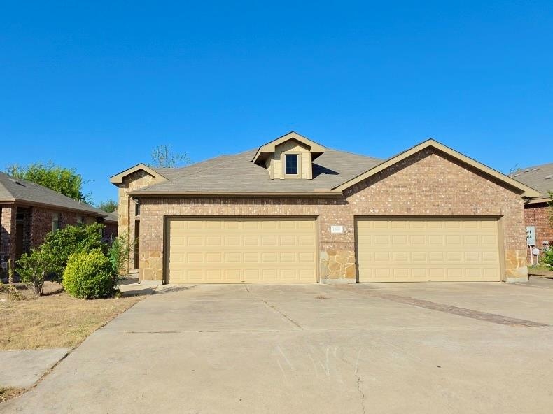 1500 Muirfield Bend Dr unit A, Hutto, TX 78634 - photo 1