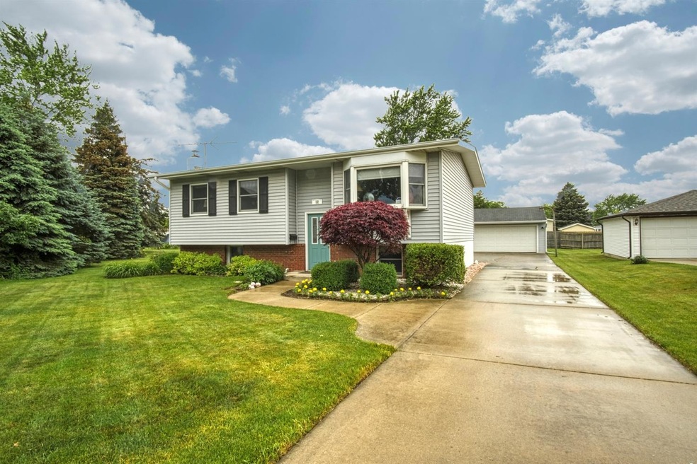 12 Aster St, Dyer, IN 46311 - photo 1