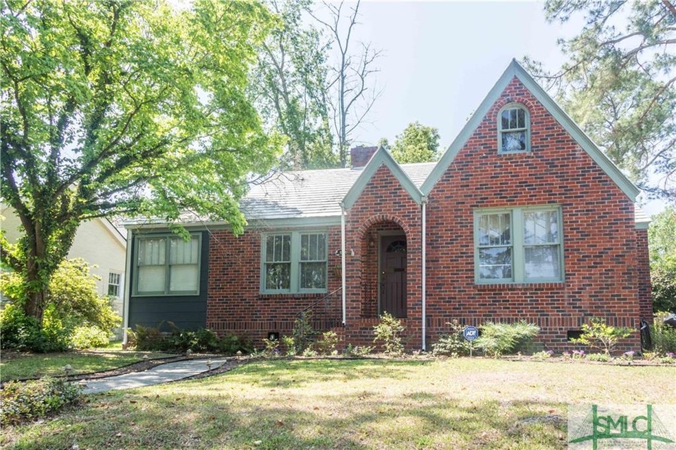 Sweet, brick Ardsley Park home!
