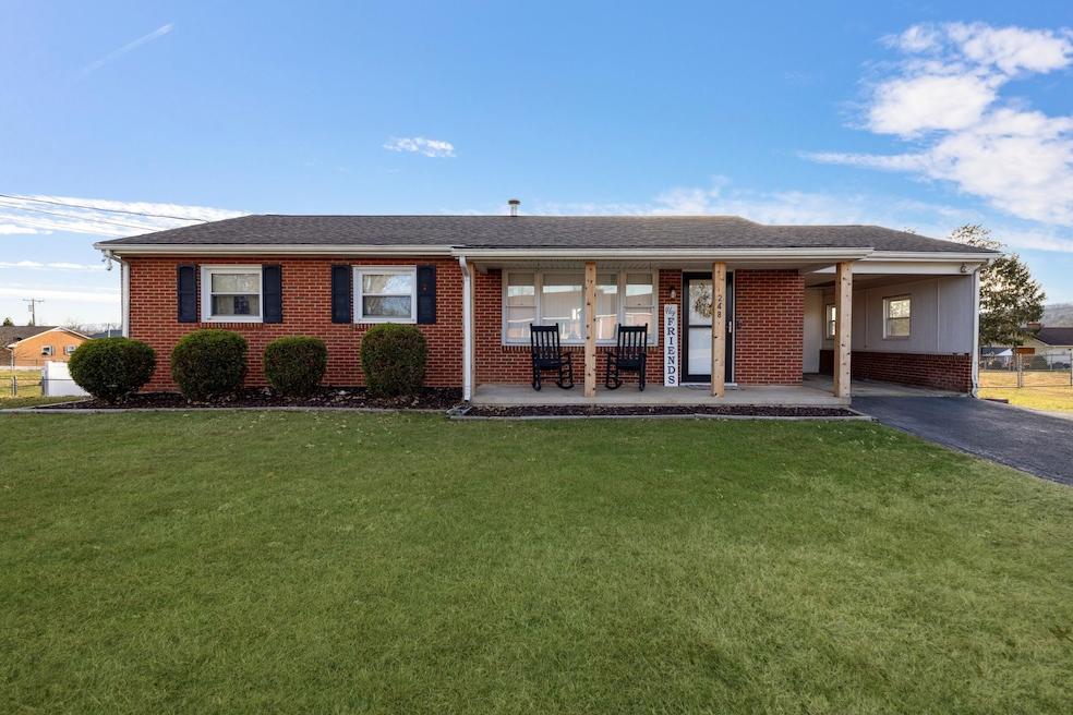 248 Skyview Cir, Verona, VA 24482 - photo 1