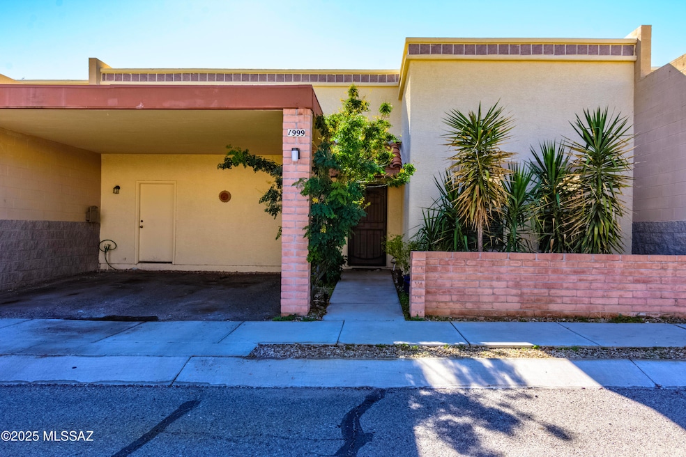 1999 W Bramburgh Ct, Tucson, AZ 85713 - photo 1
