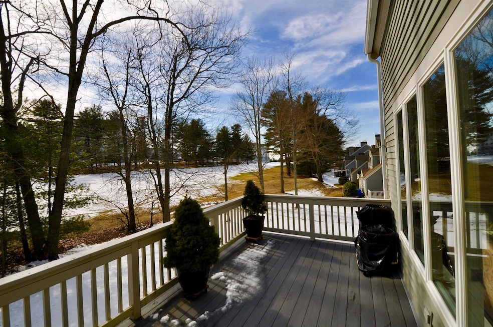 121 Hawthorne Village Rd unit U402, Nashua, NH 03062 - photo 1