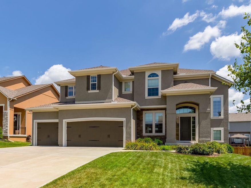 6007 Woodstock St, Shawnee, KS 66218 - photo 1