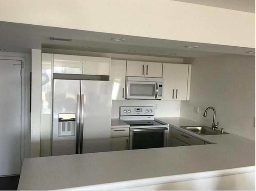 600 Three Islands Blvd unit 820, Hallandale Beach, FL 33009 - photo 1