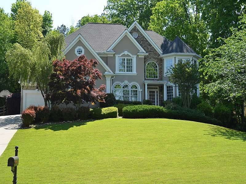 Exterior Front. CLICK the HomeScenes.com Virtual T
