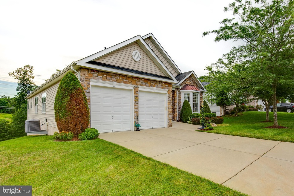 16218 Timid Creek Ct, Dumfries, VA 22025 - photo 1