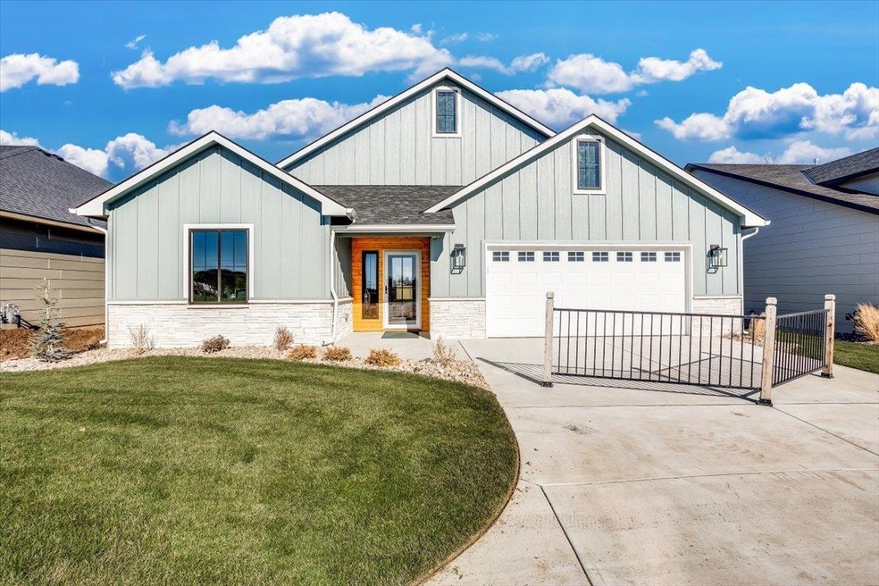 1754 N Forestview Ct, Wichita, KS 67235 - photo 1