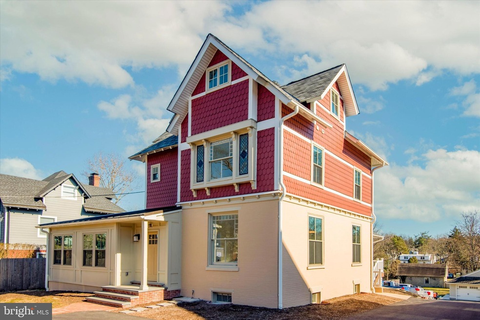 132 W Wayne Ave unit 1, Wayne, PA 19087 - photo 1