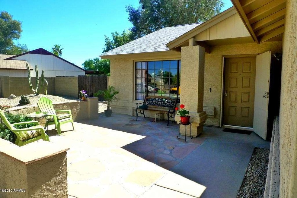 flagstone patio.JPG