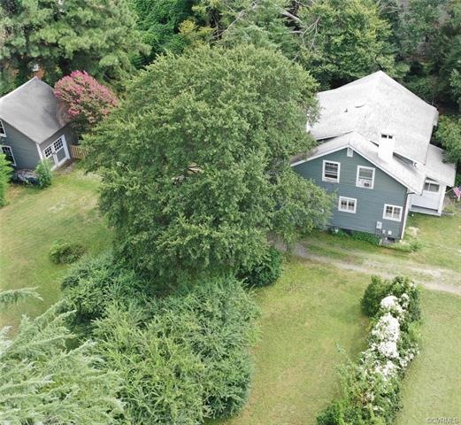 .75 acres!!