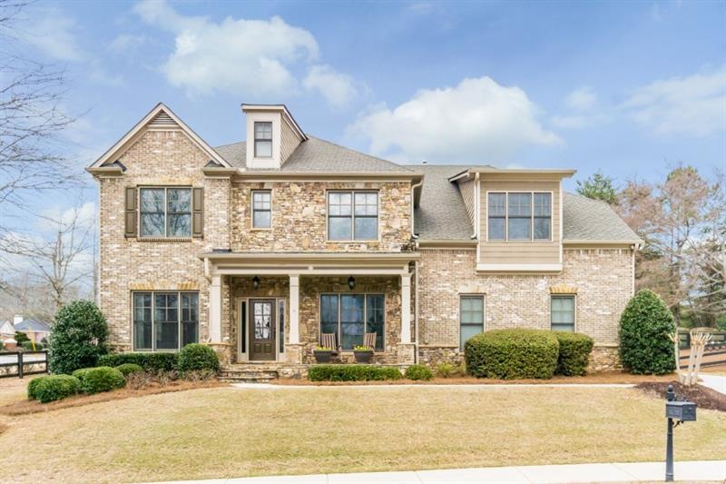 Pristine Five Bedroom Home in Walton!