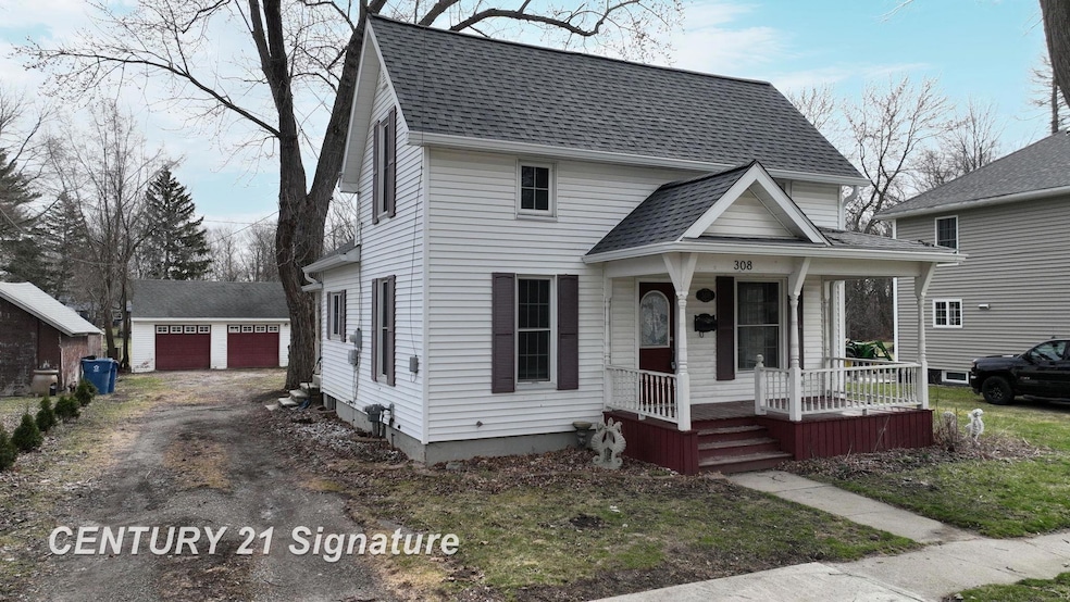 308 N Lapeer St, Davison, MI 48423 - photo 1