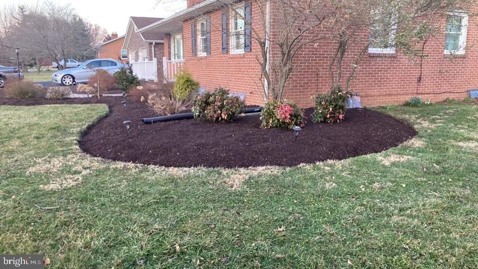 7903 Clover Hill Dr, Frederick, MD 21702 - photo 1