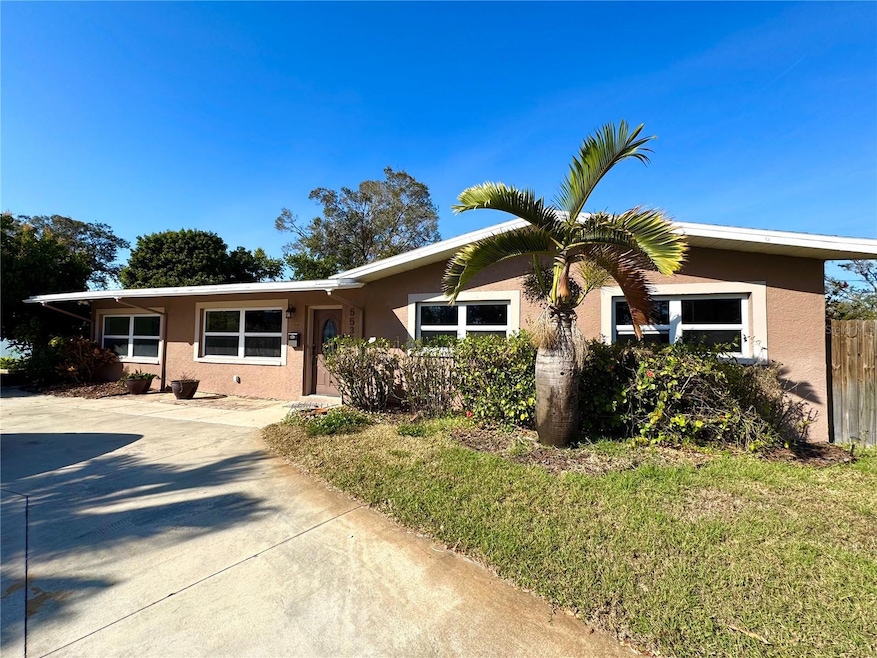 5535 24th Ave N, Saint Petersburg, FL 33710 - photo 1