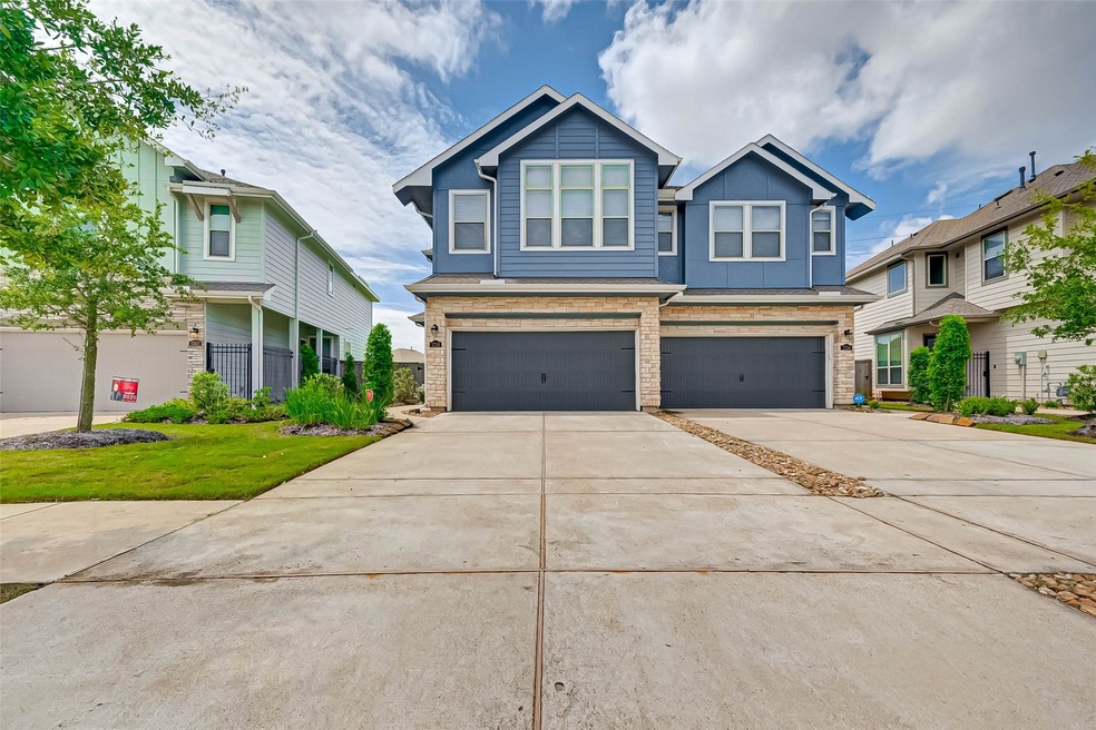 1738 Ryon Falls Dr, Richmond, TX 77469 - photo 1