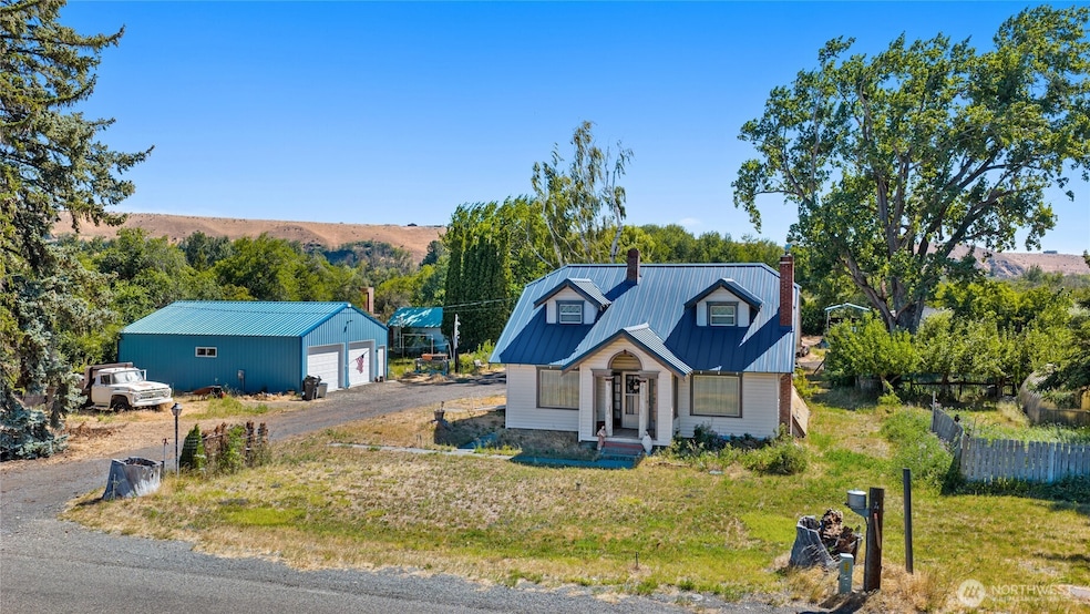 9580 N Thorp Hwy, Thorp, WA 98946 - photo 1