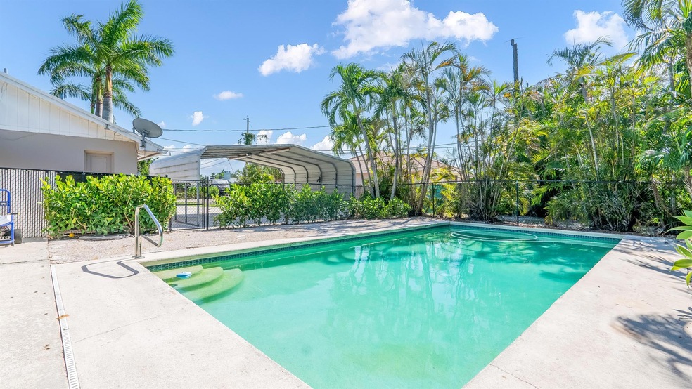 2855 Boston Ct, Lake Worth, FL 33462 - photo 1